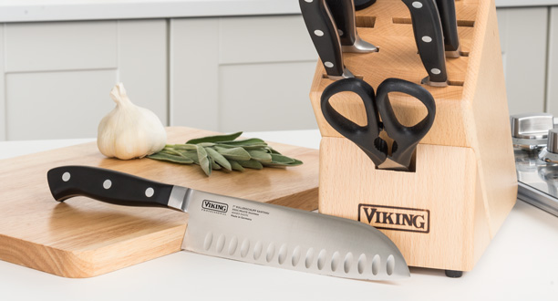 Viking 8-Piece Steakhouse Steak Knife Set with Storage Box, Black 